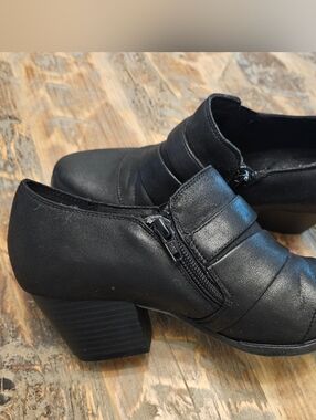 Kim Rogers Ronnie Women's Black Low Block Heel Ankle Shoe with Side Zip